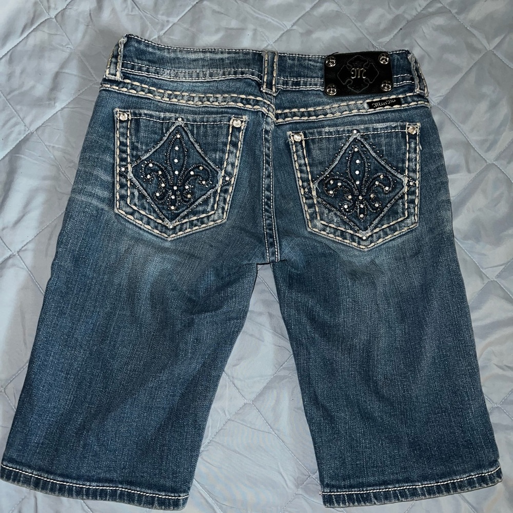 Miss Me Mid Rise Bermuda Length
Jean Shorts